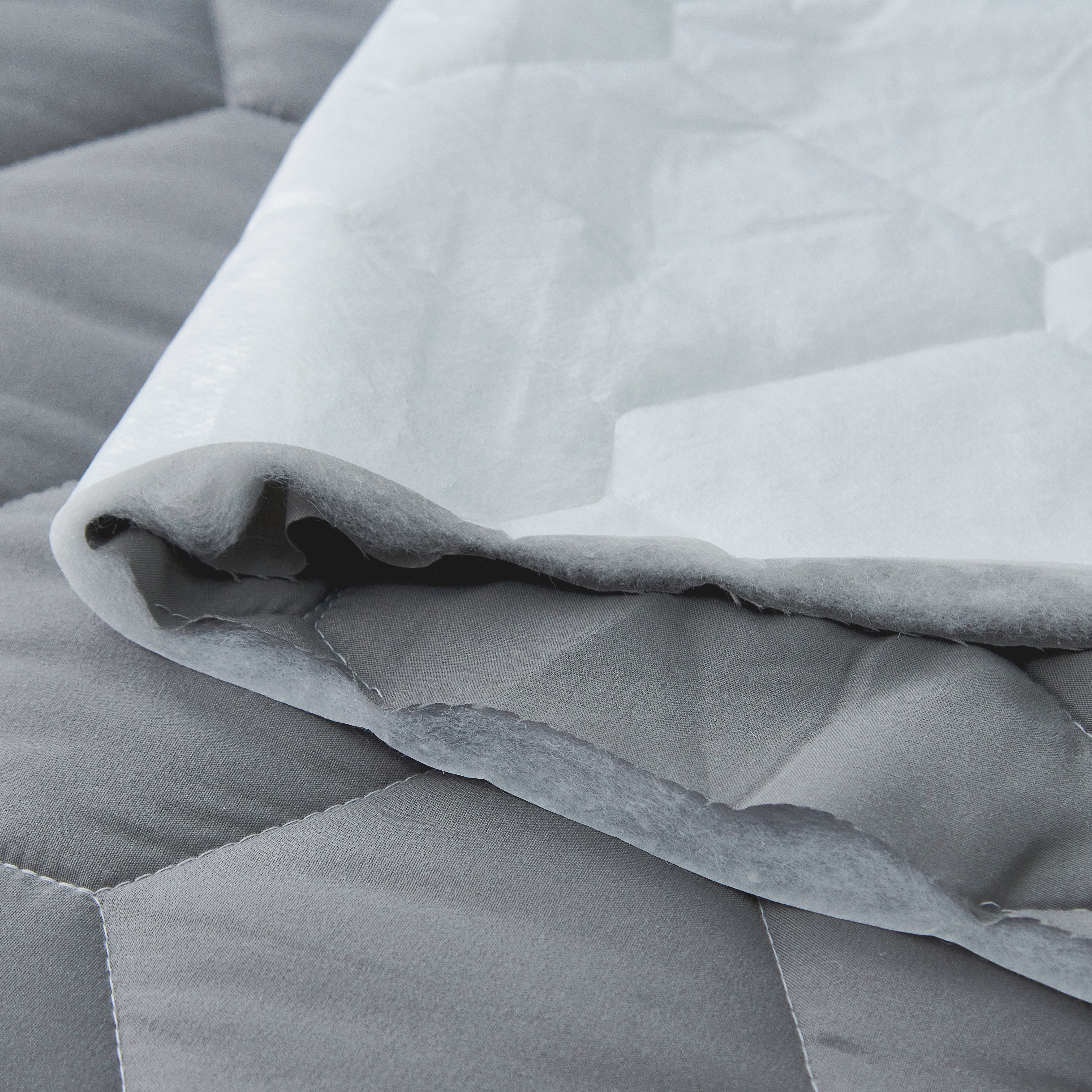 Polyester Micro Peach Quilting Waterproof Mattress Protector